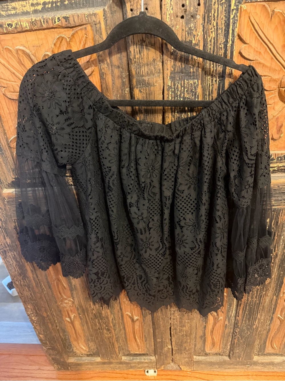 entro Black Lace Off-The-Shoulder Peasant Blouse
